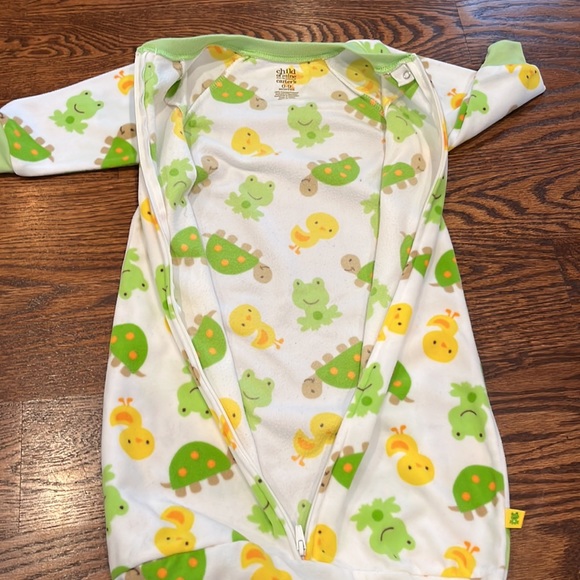 {Carter’s Sweet Child of Mine} Set of Two Fleece Sleep Sacks/Baby Bundlers - Picture 7 of 11